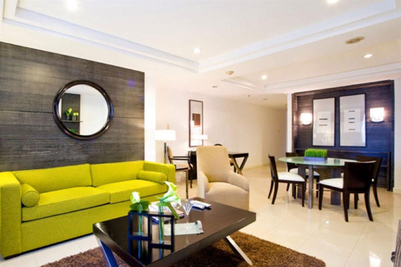 Готель Astoria Plaza Pasig City Екстер'єр фото