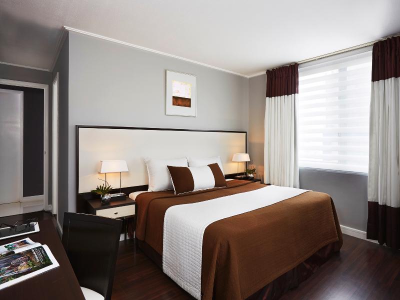 Готель Astoria Plaza Pasig City Екстер'єр фото