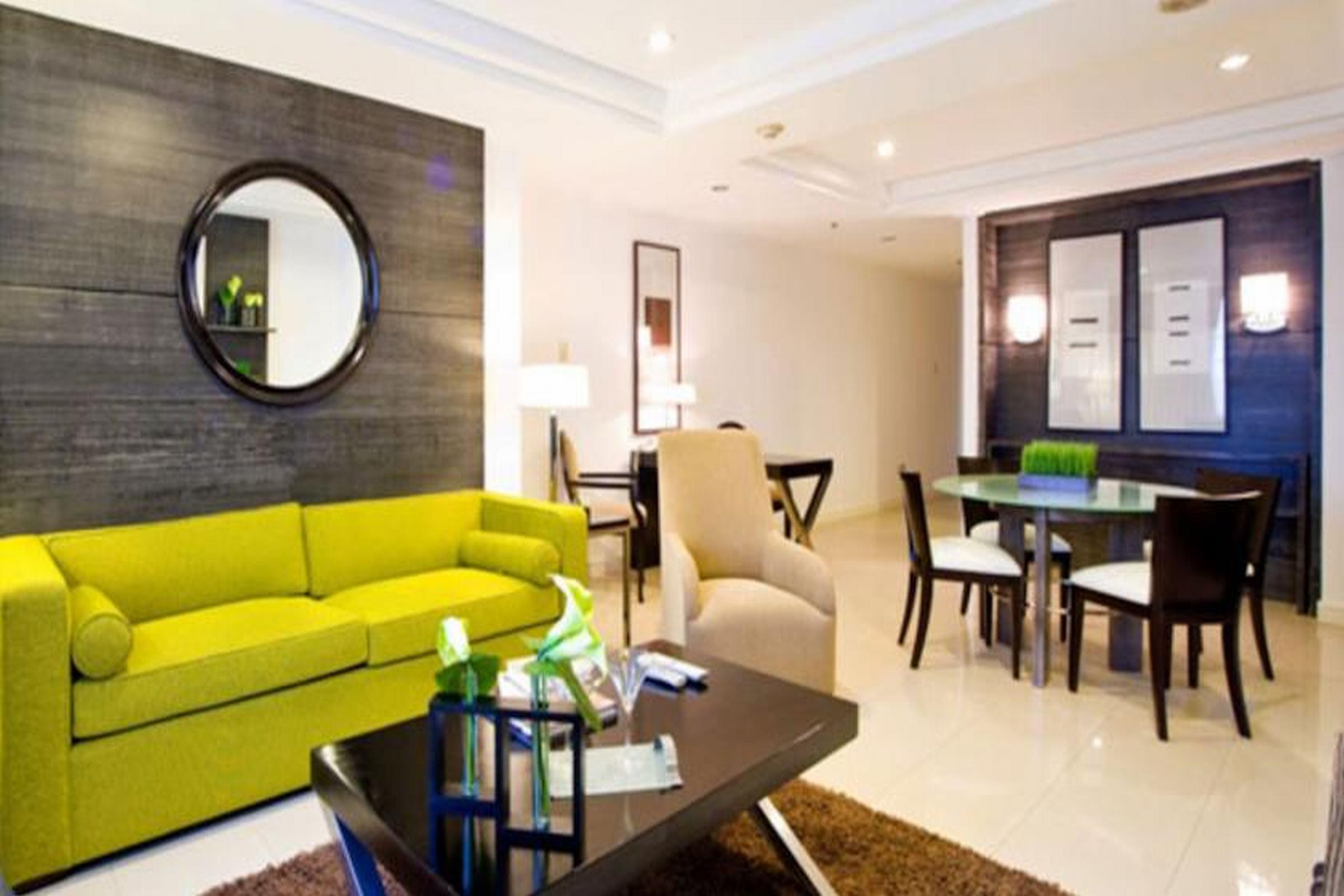 Готель Astoria Plaza Pasig City Екстер'єр фото