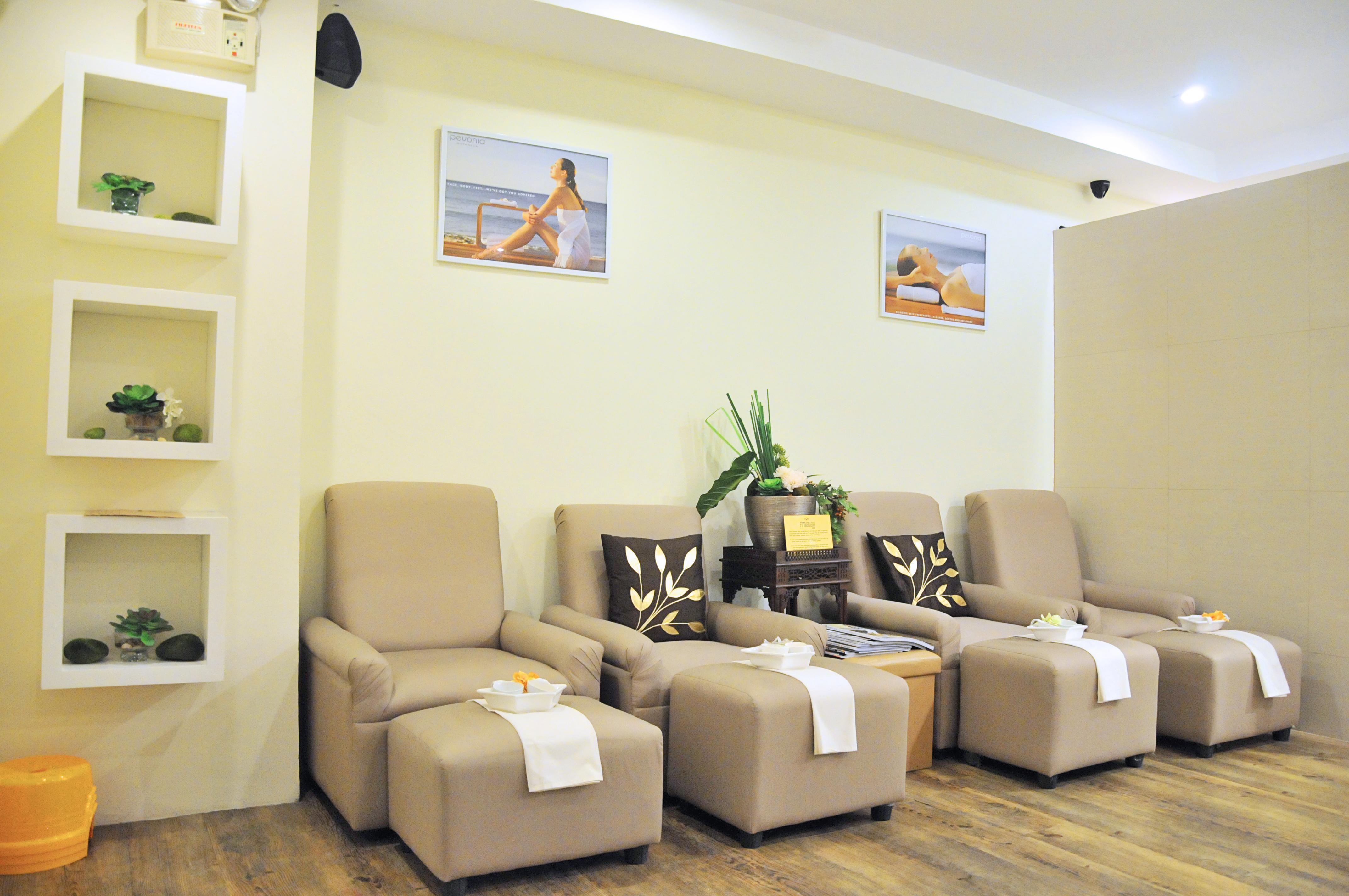 Готель Astoria Plaza Pasig City Екстер'єр фото